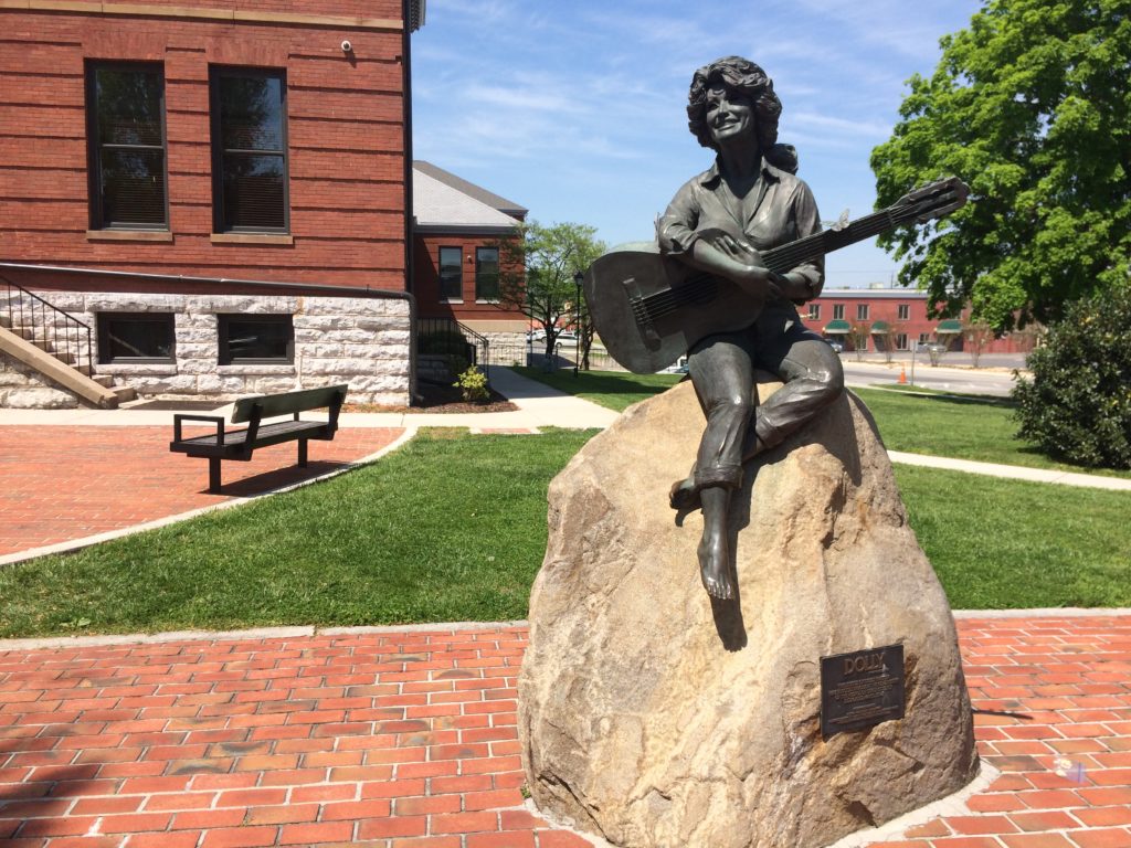 The Dolly Parton Statue in Sevierville, Tennessee